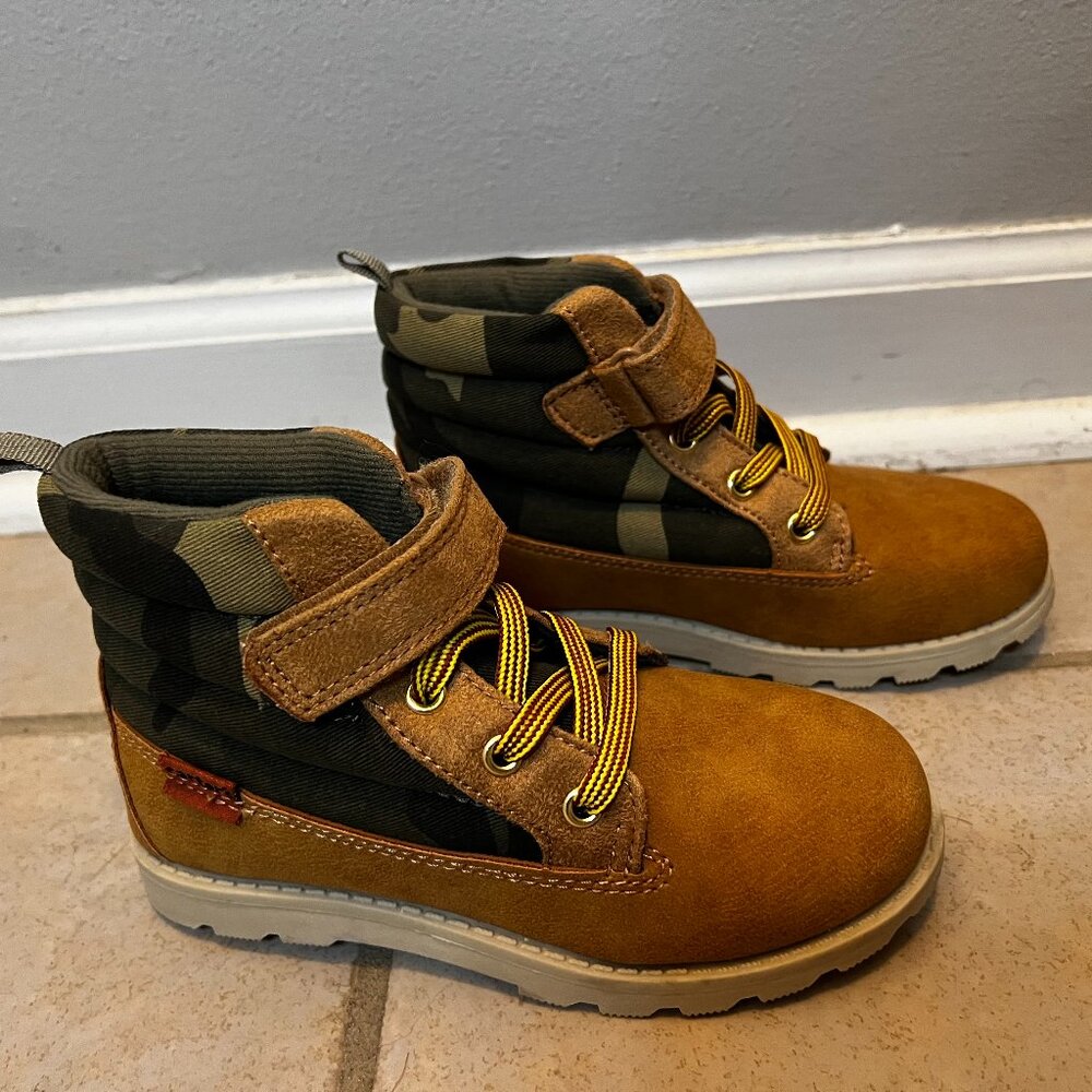 Carter's Copa Boot Size 12